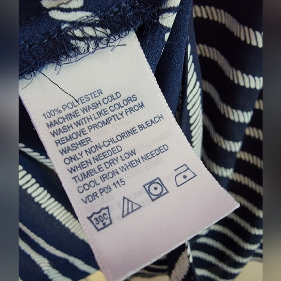 Nautica Blue and White Sleeveless Button Down Shirt NWOT - Picture 5 of 5